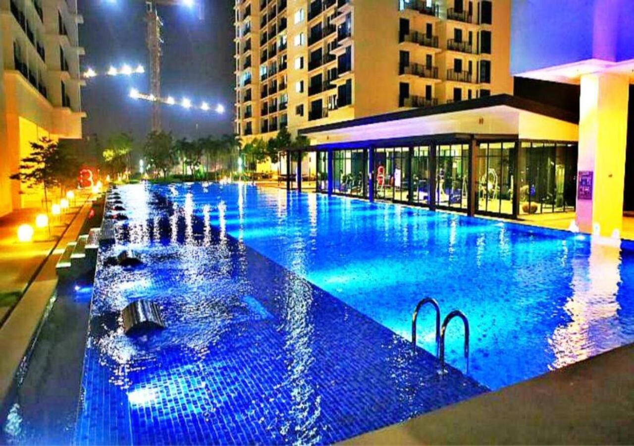 Peanut Butter Homestay #Trefoil Setia City Setia Alam Esterno foto